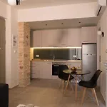 Modern - In Center, By Zantewize *