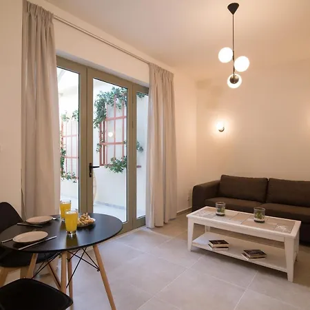 Apartamento Modern Apartments, In Kalamaki Centre Kalamákion
